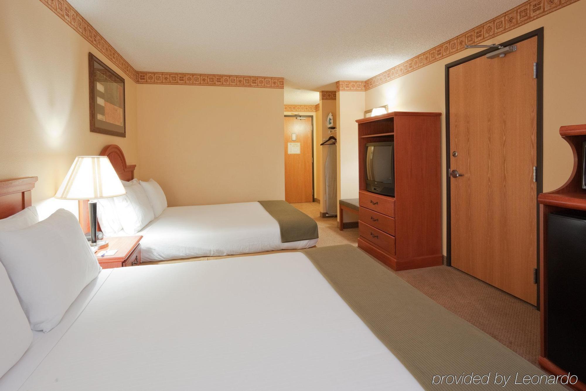 Holiday Inn Express Hotel & Suites Livermore By Ihg Номер фото