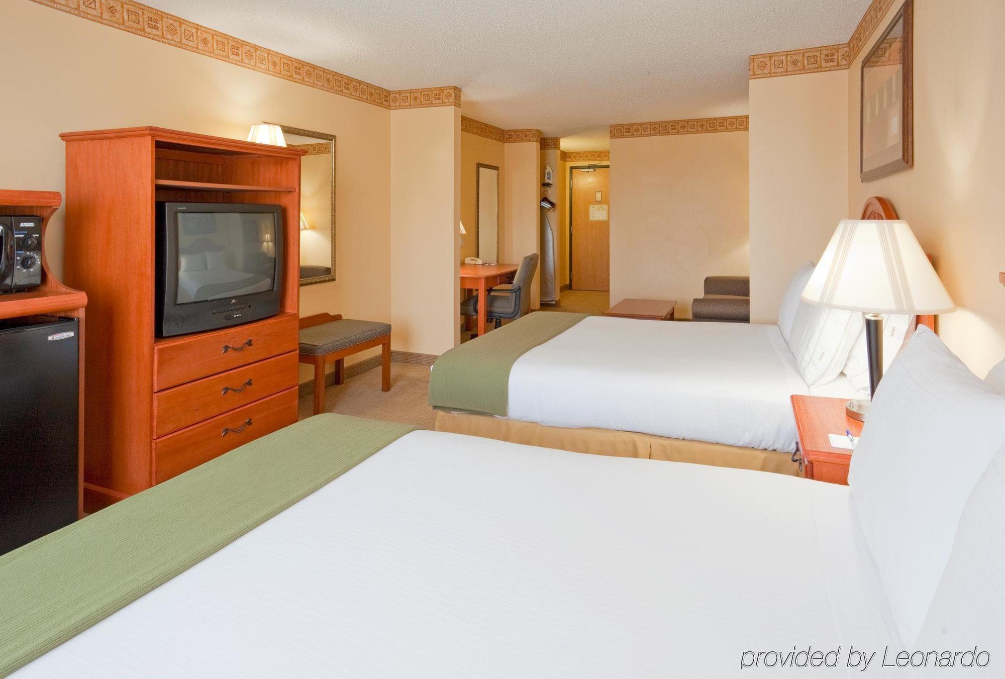 Holiday Inn Express Hotel & Suites Livermore By Ihg Номер фото