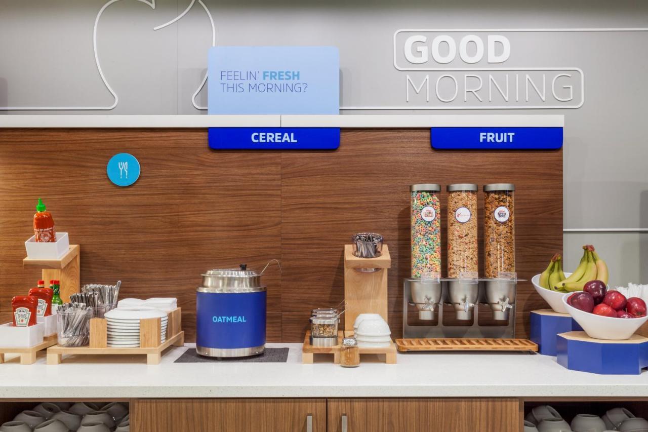 Holiday Inn Express Hotel & Suites Livermore By Ihg Экстерьер фото
