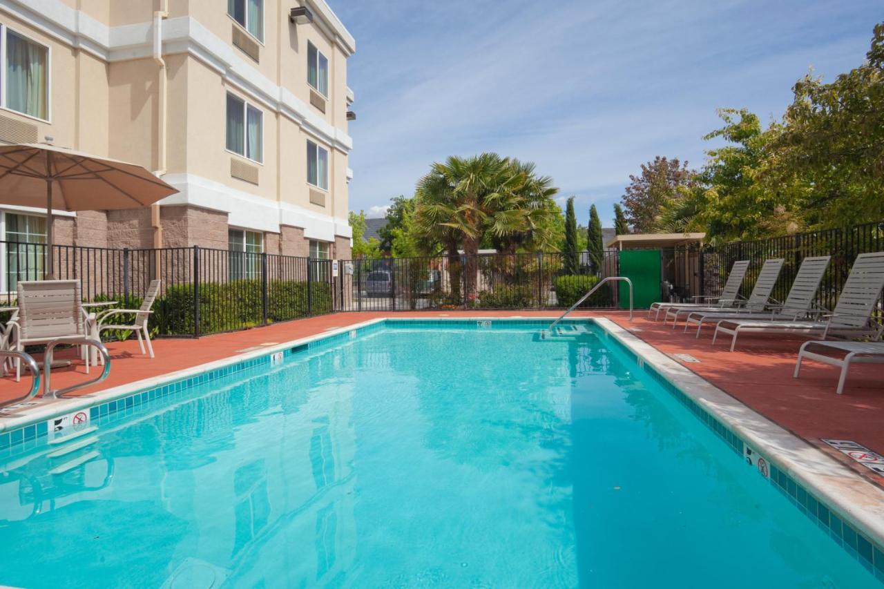 Holiday Inn Express Hotel & Suites Livermore By Ihg Экстерьер фото